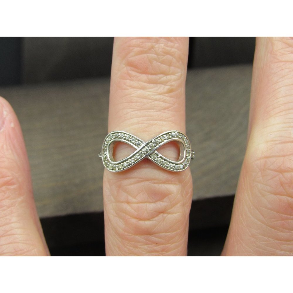 Size 5 Sterling Silver Cubic Zirconia Symbol Infinity Band Ring